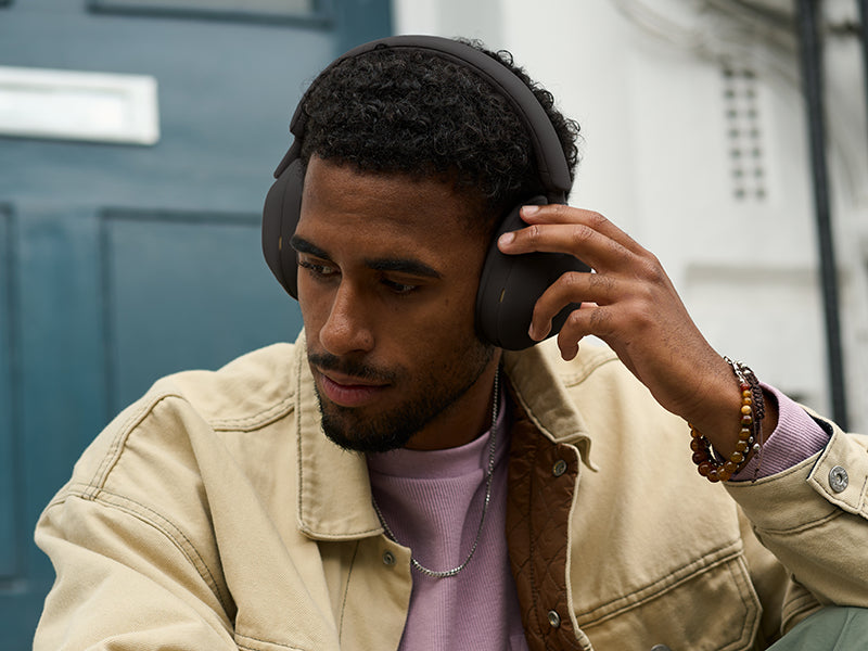 Sony WH-1000XM5 Noise Cancelling Wireless Over-Ear Headphones, Bluetooth, Clear Call Quality, Hi-Res, Up to 30hr Battery Life, Q